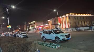 المنطقة المحيطة بالمنشأة