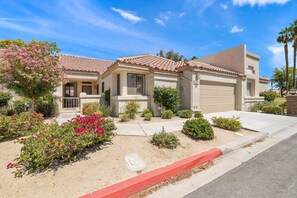 Exterior - Family Desert Getaway (Palm Desert)