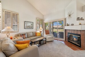 TV, fireplace, computer monitors, printers - Family Desert Getaway (Palm Desert)