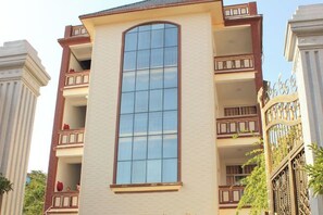 Unclassified image, 5 of 25, button - Meizhoudao Qingtianjian Hostel (Putian)