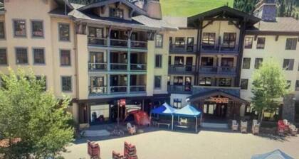Village@Palisades Tahoe Sleeps 6