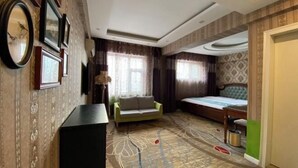 Ảnh chưa phân loại, 2 trong số 56 ảnh, nút