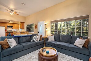 Smart TV, fireplace, video games