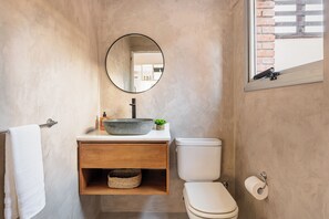 風筒、坐浴桶、提供毛巾、番梘