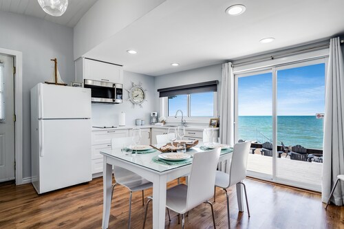 Sandy Beach w/ Lake Access |  2BR Near Point Pelee