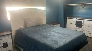 4 chambres, bureau, Wi-Fi gratuit, draps fournis