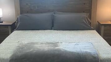 4 dormitorios, escritorio, wifi gratis y ropa de cama