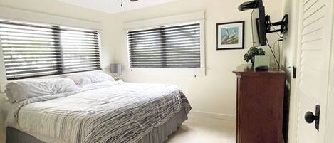 2 chambres, fer et planche à repasser, Wi-Fi, draps fournis