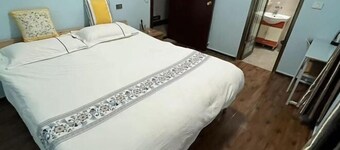 Xiaocheng Zhijia Hotel