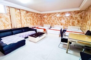 Room - Zaozhuang Ruyue Film Theme Hotel (Zaozhuang)