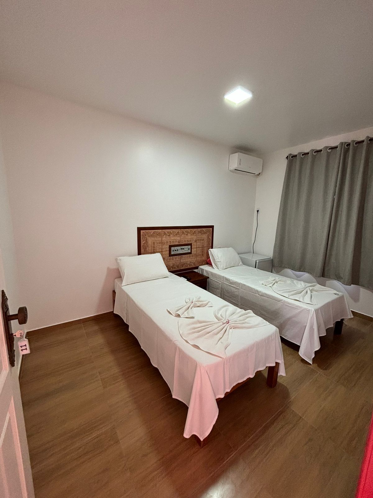 Quarto, vista parcial para o mar | Wi-Fi de cortesia