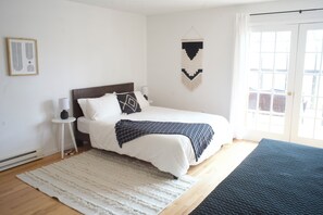 3 Schlafzimmer, Schreibtisch, Bügeleisen/Bügelbrett, Reisekinderbett