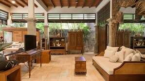 Unclassified image, 2 of 18, button - The Lavana Ziza Living And Villas Seminyak (Bali)