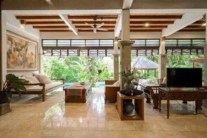 Living area - The Lavana Ziza Living And Villas Seminyak (Bali)