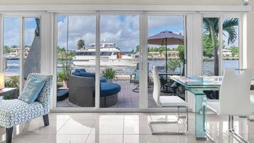 Tempur-Pedic beds, laptop workspace, blackout drapes, iron/ironing board