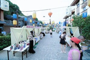 Unclassified image, 3 of 176, button - Tangtaizong Hot Spring Resort (Lushan City)