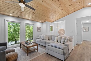 Smart TV, fireplace, video games, ping pong