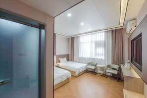 Room - Qufu Landscape Hotel(Confucius Temple Shop in Qufu) (Qufu)