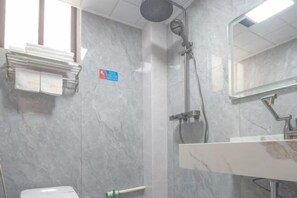 Room - Qufu Landscape Hotel(Confucius Temple Shop in Qufu) (Qufu)