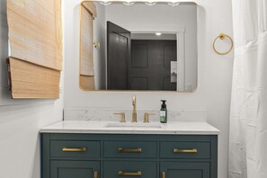 ヘアドライヤー、タオル