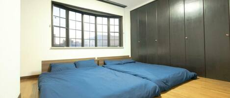 4 多间卧室、上网接入