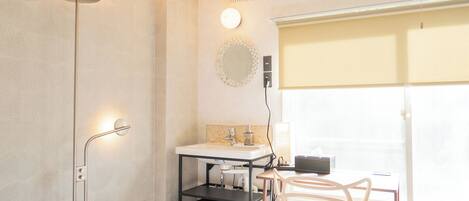 1 camera, accesso a Internet