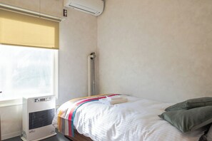 1 bedroom, Internet - Niseko:ski resort 11min(by car),max. 16 guests! (Kutchan)