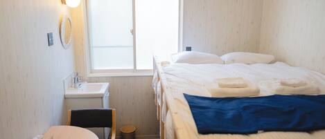 1 sovrum, skrivbord och wi-fi