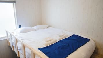 1 室のベッドルーム、デスク、WiFi