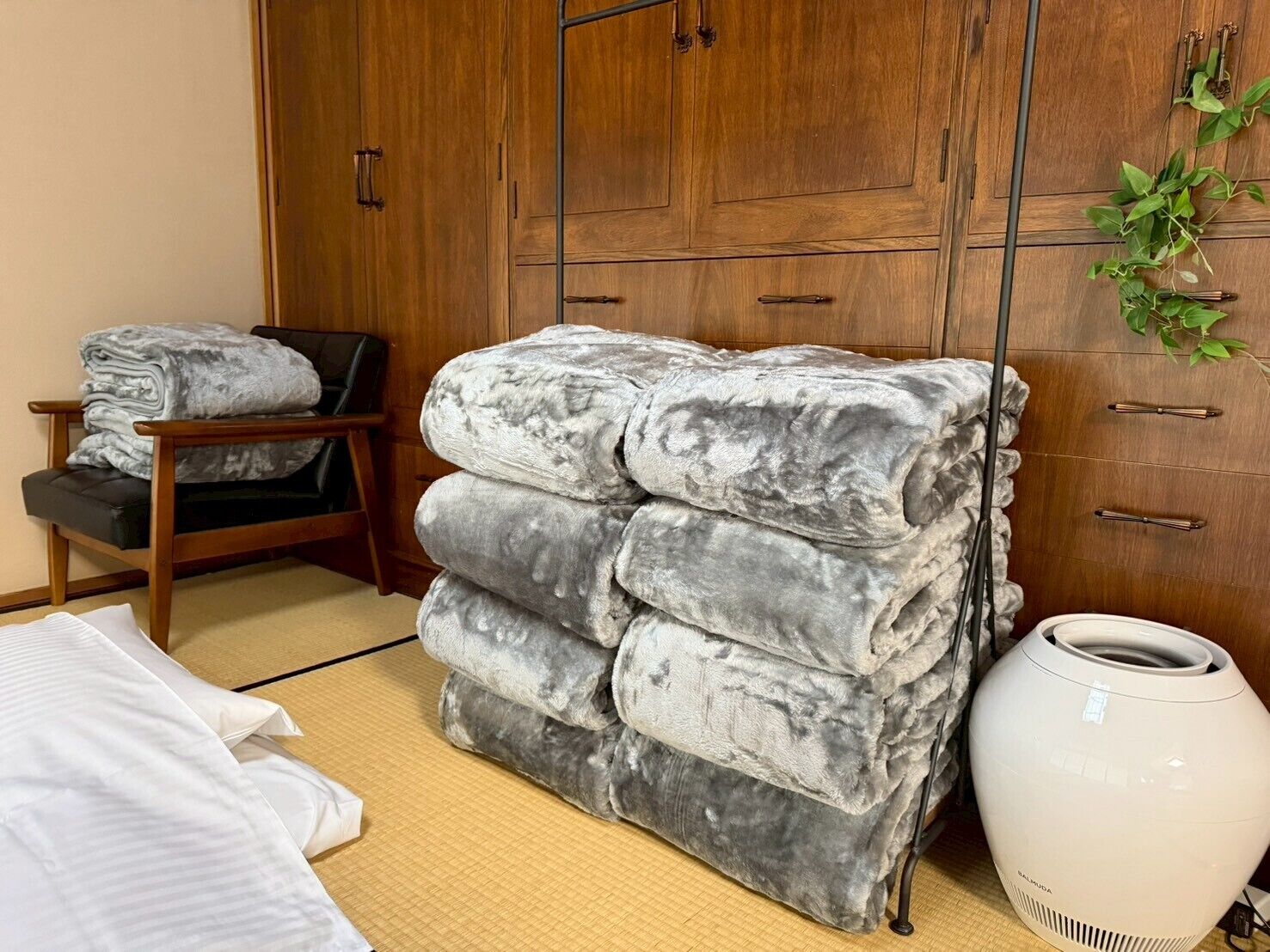 1 bedroom, iron/ironing board, internet