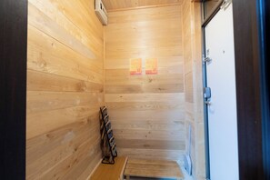 Interior - Furano Log House Farm Resort (Furano)