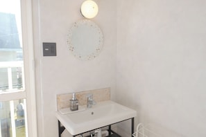 Hair dryer, shampoo, toilet paper - Niseko:ski resort 11min(by car),max. 16 guests! (Kutchan)