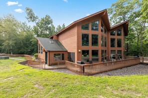 Family Cabin, 2 Bedrooms | Terrace/patio