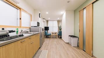 Fridge, microwave, cookware/dishes/utensils