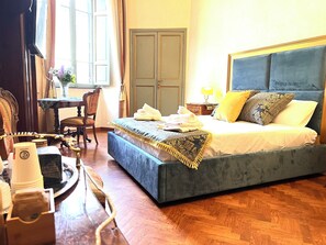 2 habitaciones, escritorio, wifi gratis y ropa de cama 