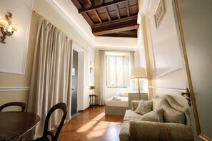 Interior - Veronica Suite – Historic Center near Piazza Venezia (Roma)