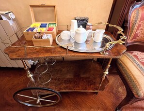 Dining - Wonderful 2-bedroom apartment in Roma with WiFi (Roma)