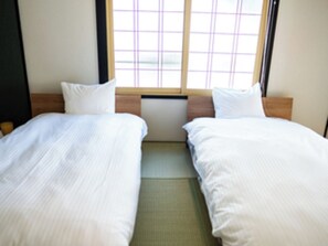 1 sovrum, skrivbord och wi-fi