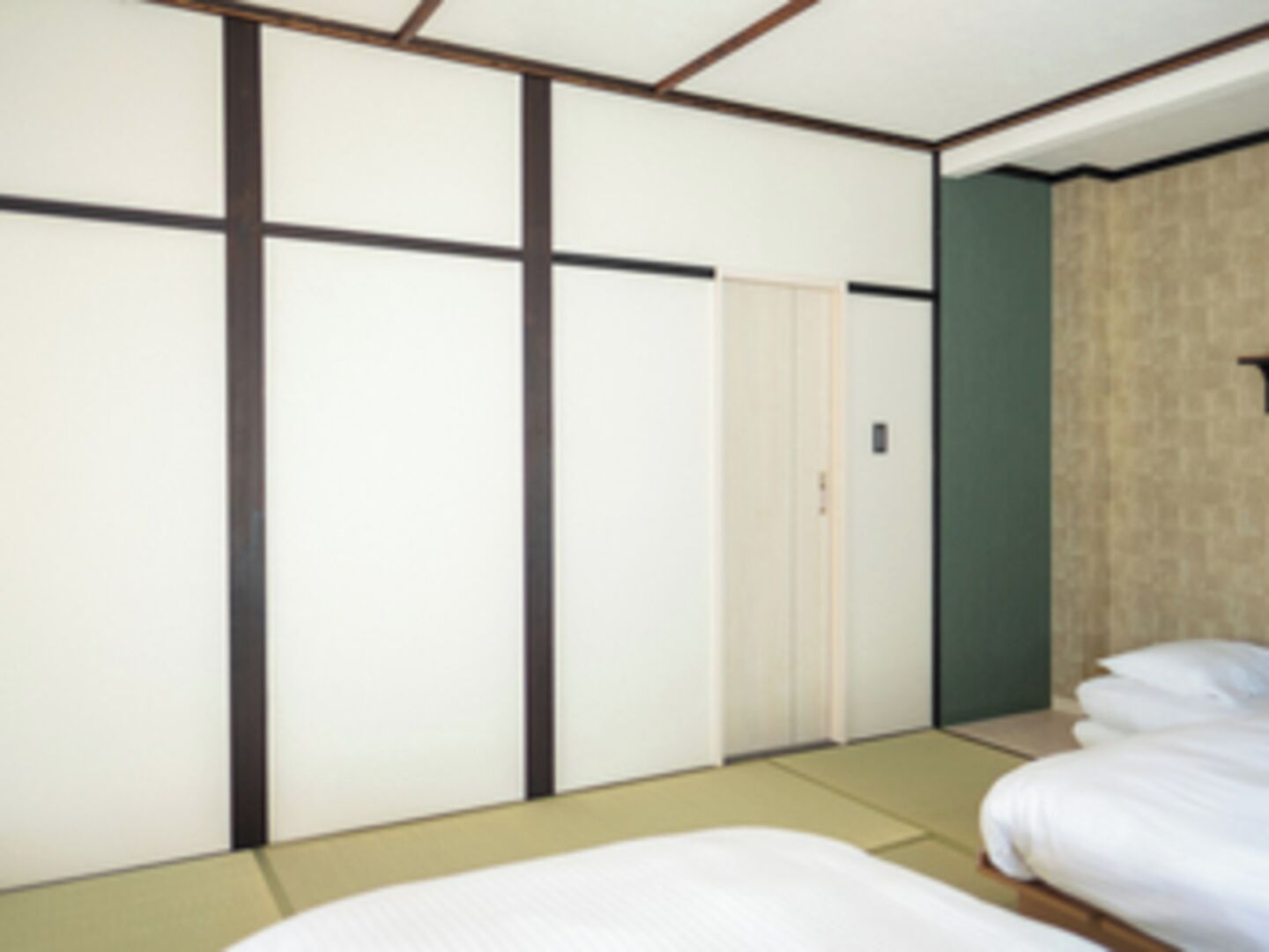 1 室のベッドルーム、デスク、WiFi