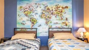 5 bedrooms, iron/ironing board, WiFi, bed sheets