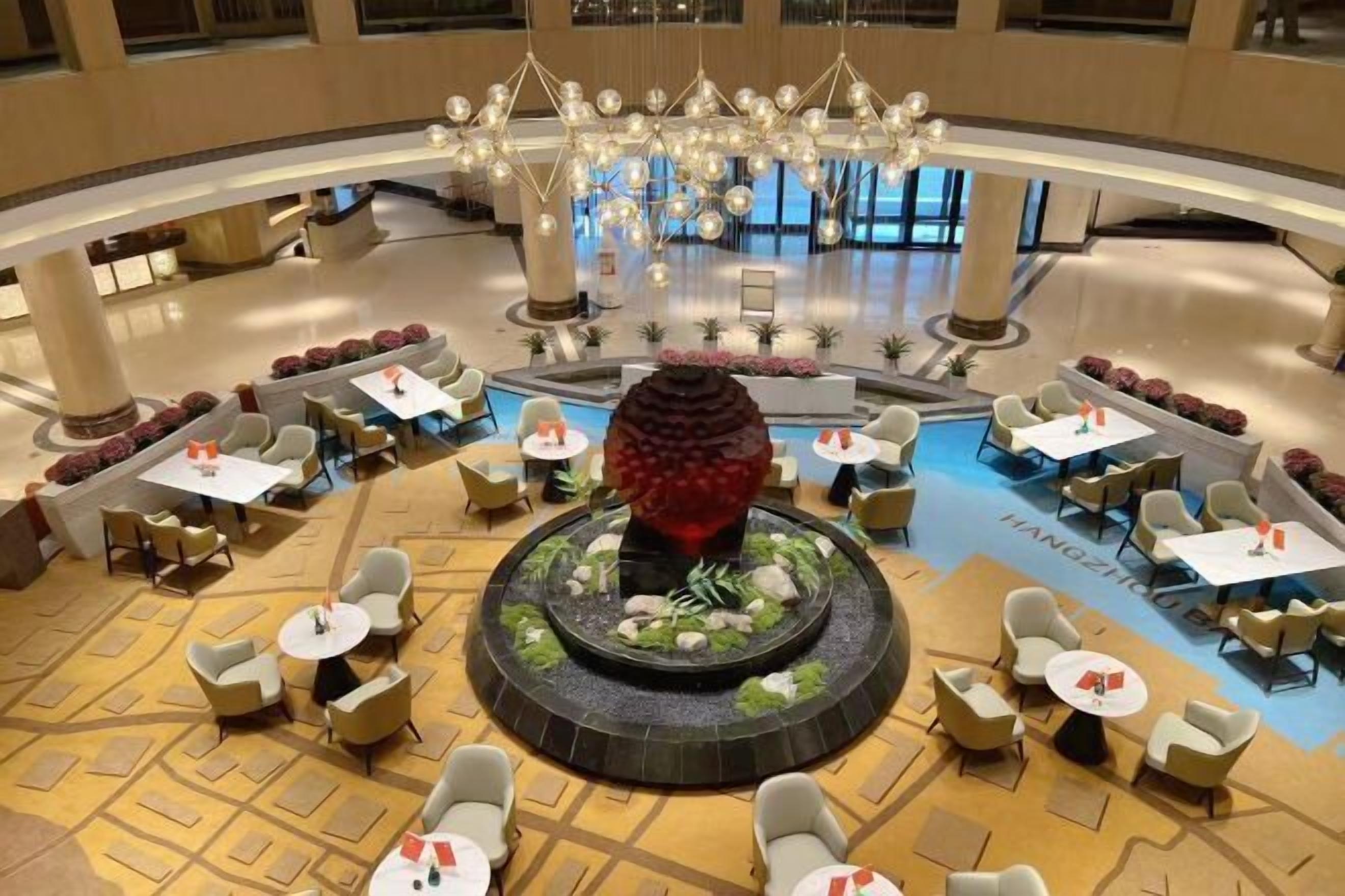 Lobby lounge