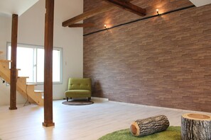 Interior - Play Ground BASE -higashikawa- (Higashikawa)