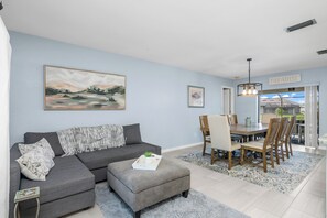 Smart TV, computer monitors, printers - NEW! SW Cape Coral WATERFRONT, remodeled home w/heated pool–the perfect getaway! (Cape Coral)