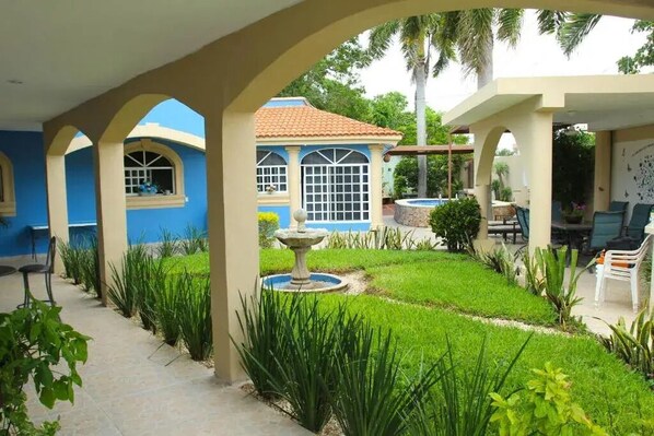 Terrace/patio - Casa Sol y Luna - Apt Doble con Vista al Parque 2 (Mérida)