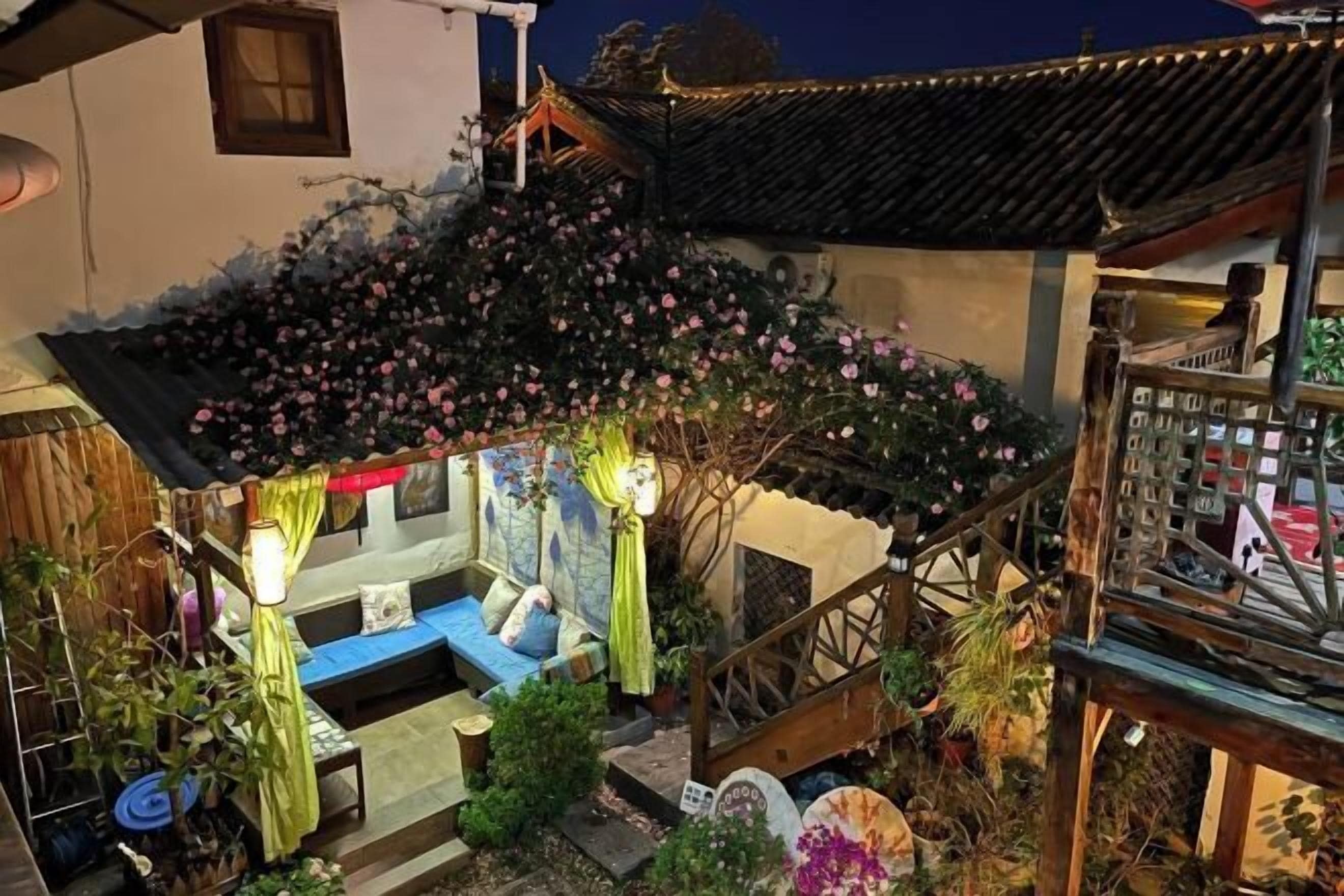 บริเวณภายนอก