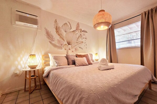 1 habitación, tabla de planchar con plancha y wifi