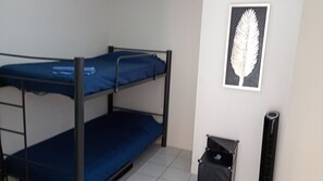 4 Schlafzimmer, kostenloses WLAN, Bettwäsche
