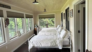 6 habitaciones, escritorio, tabla de planchar con plancha y wifi gratis