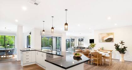 Crimson Ridge - Wines, Vines and Dine