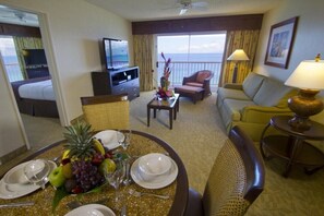 Televisie, videospelletjes, een dvd-speler en een tafeltennistafel